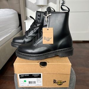Doc Dr Martens 1460 Smooth Leather Monochrome Black Boots size 8